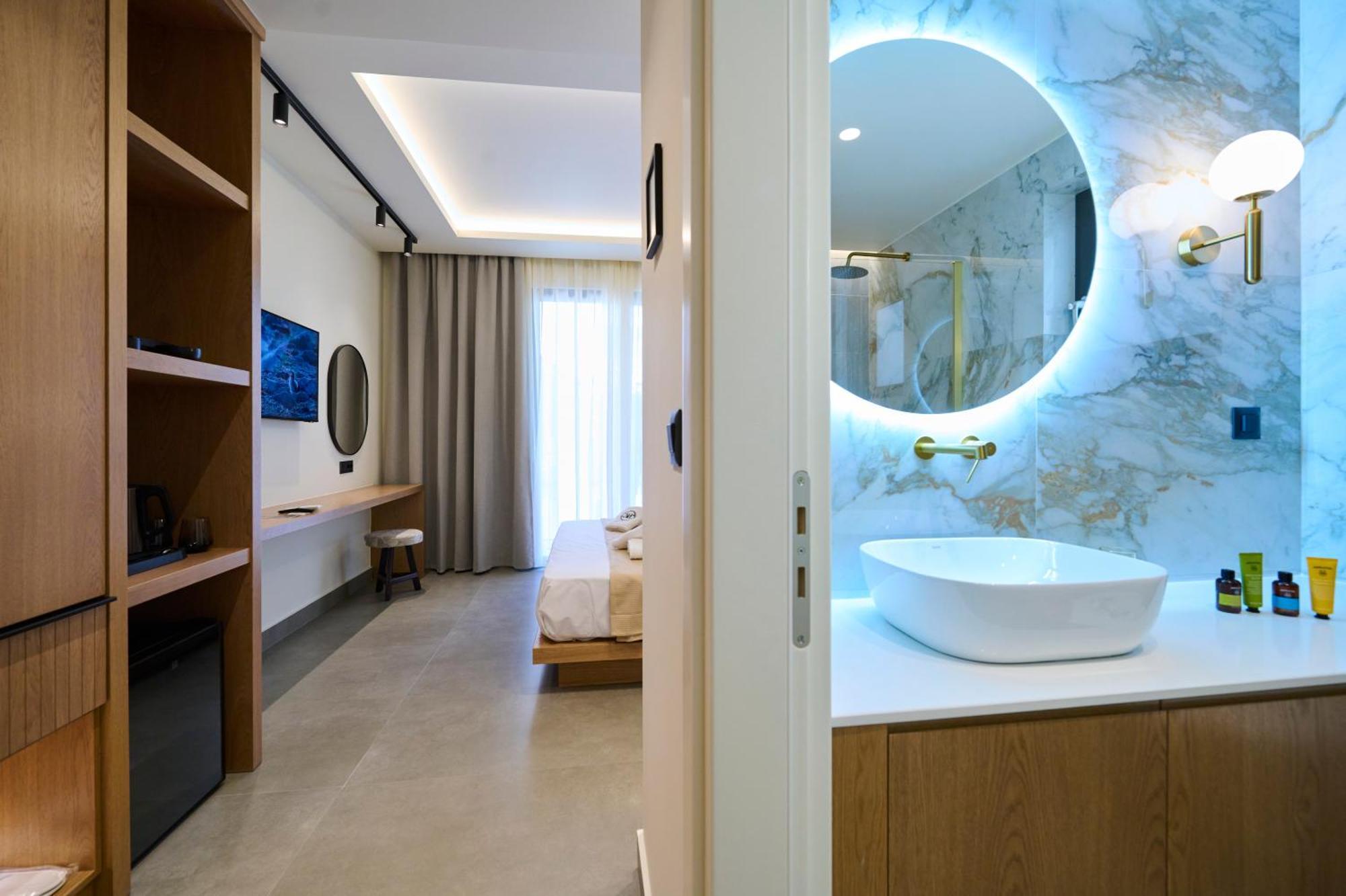 Monarco Executive Rooms Rhodes City Eksteriør bilde