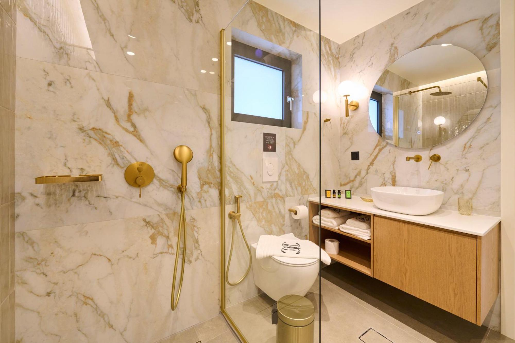 Monarco Executive Rooms Rhodes City Eksteriør bilde