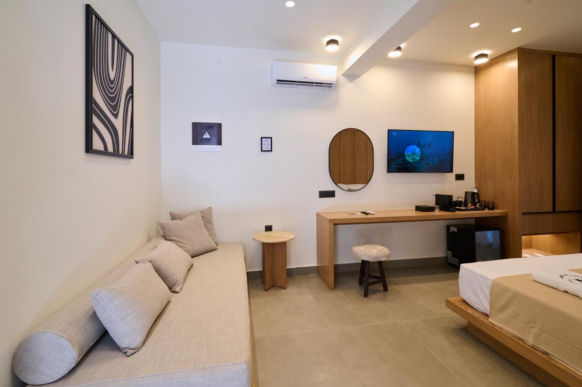 Monarco Executive Rooms Rhodes City Eksteriør bilde