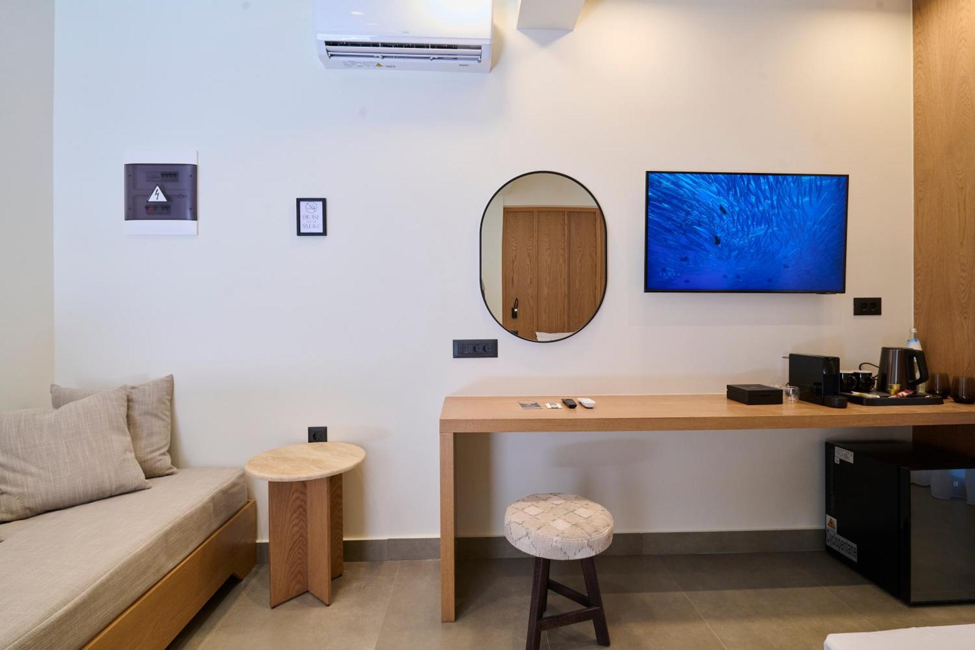 Monarco Executive Rooms Rhodes City Eksteriør bilde