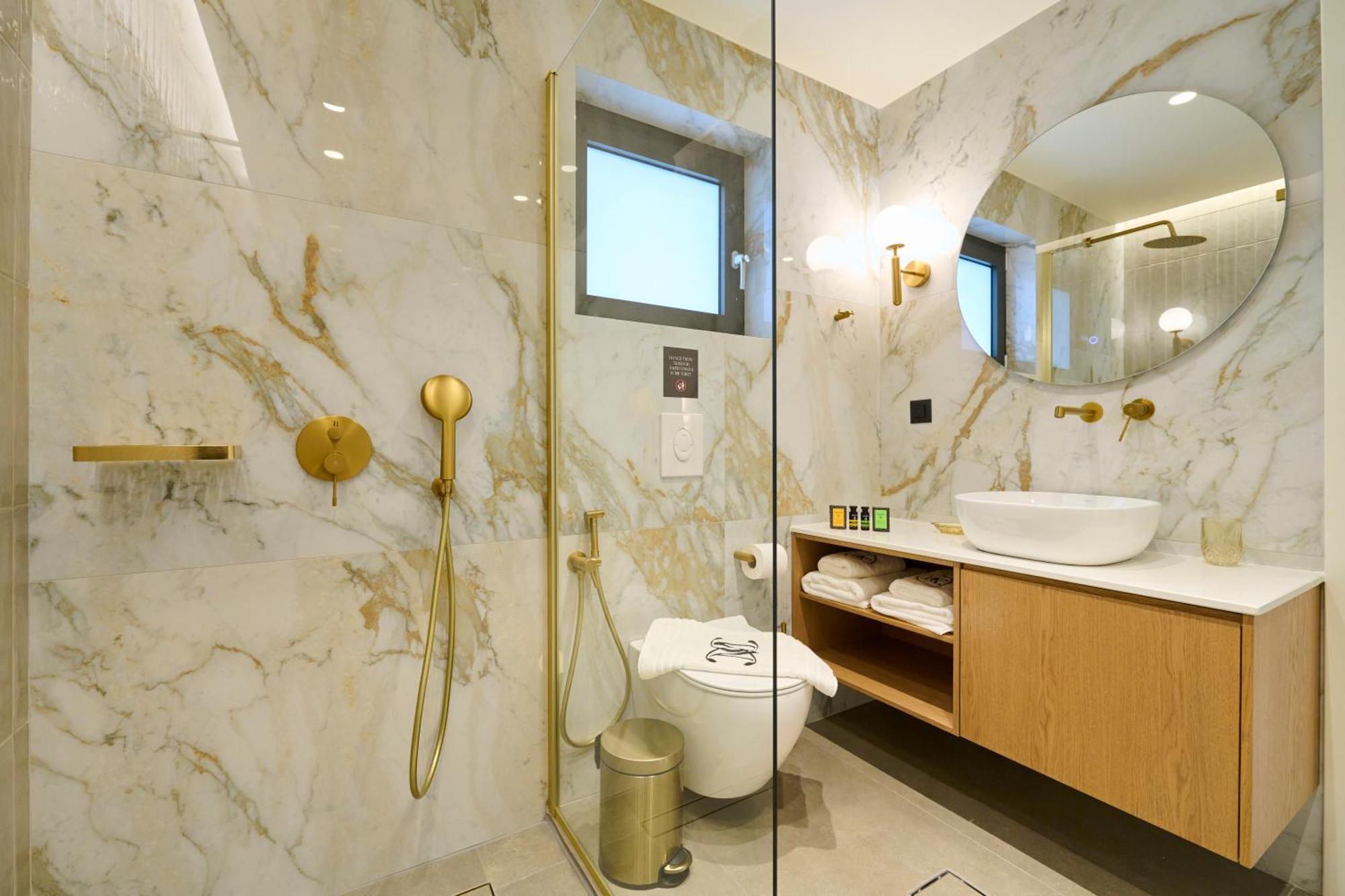 Monarco Executive Rooms Rhodes City Eksteriør bilde